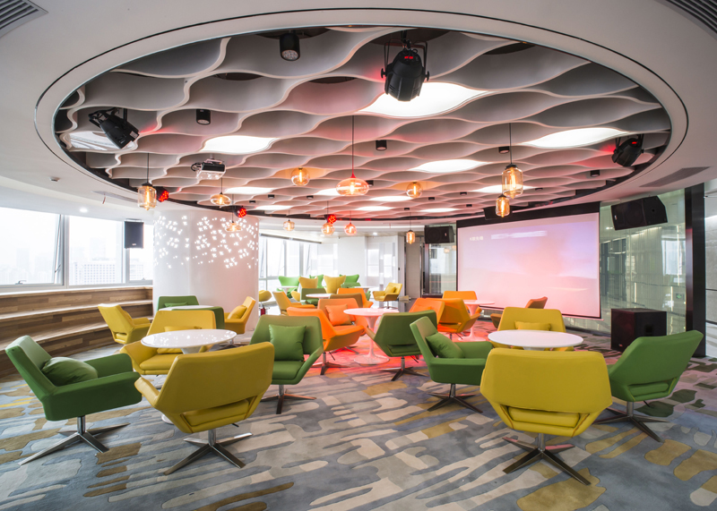 深圳辦公室裝修 | 極簡時(shí)尚 泰智會創(chuàng)客空間